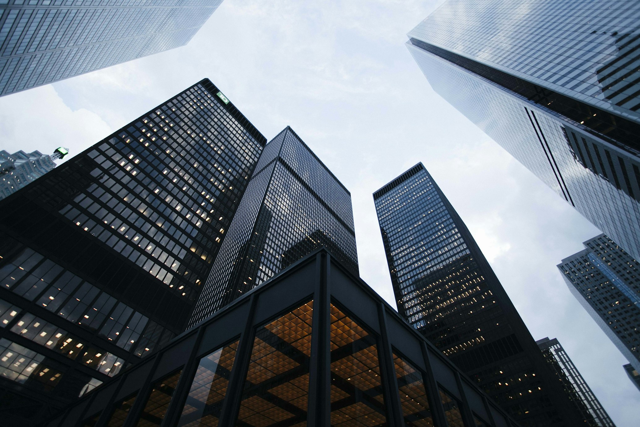 Oficinas y espacios corporativos Alpanel
